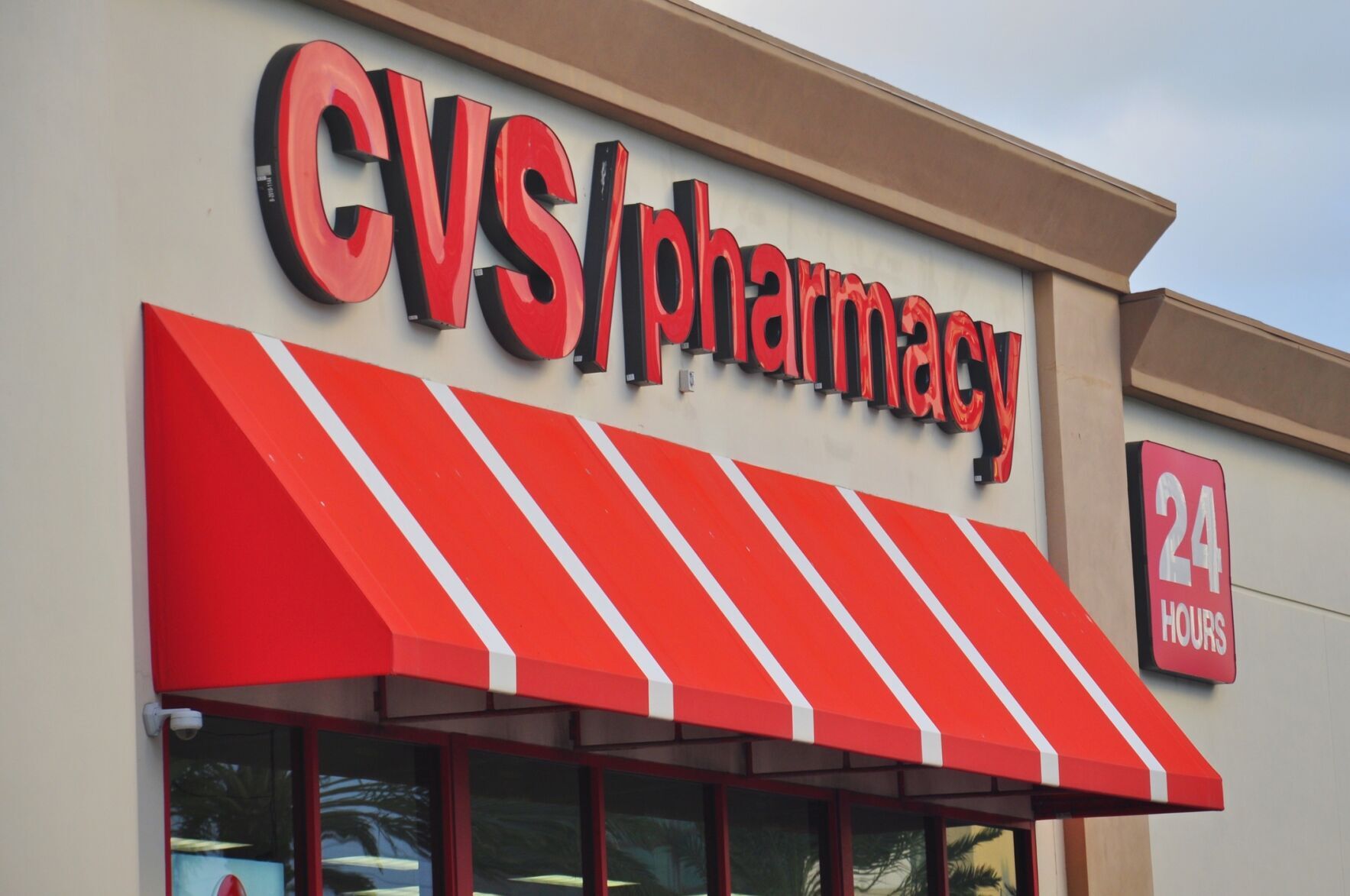 1963: CVS